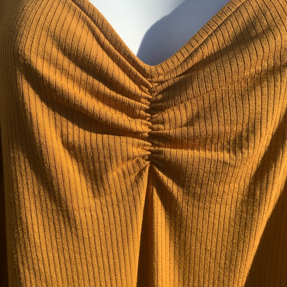 NWT Banana Republic Gold Mustard Bodysuit XL - Picture 3 of 6